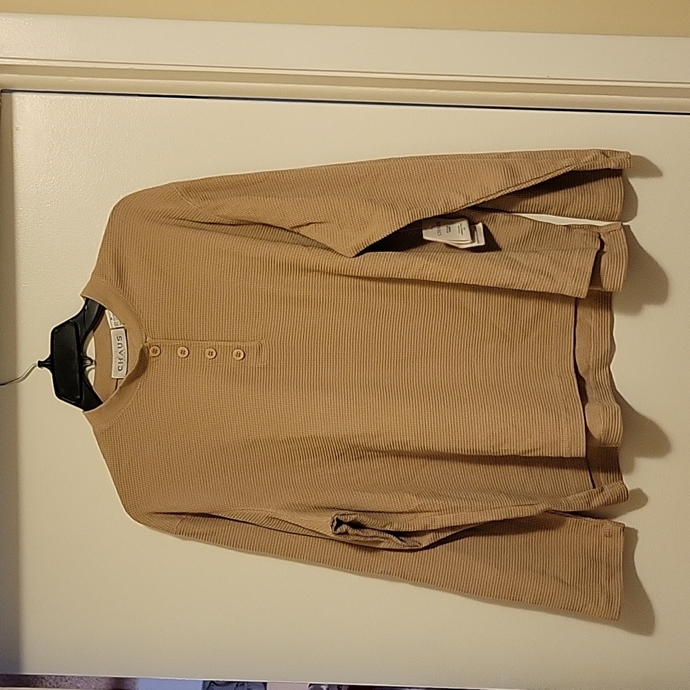 NWT: Vintage Chaus Sport Harvard Square long sleeve shirt